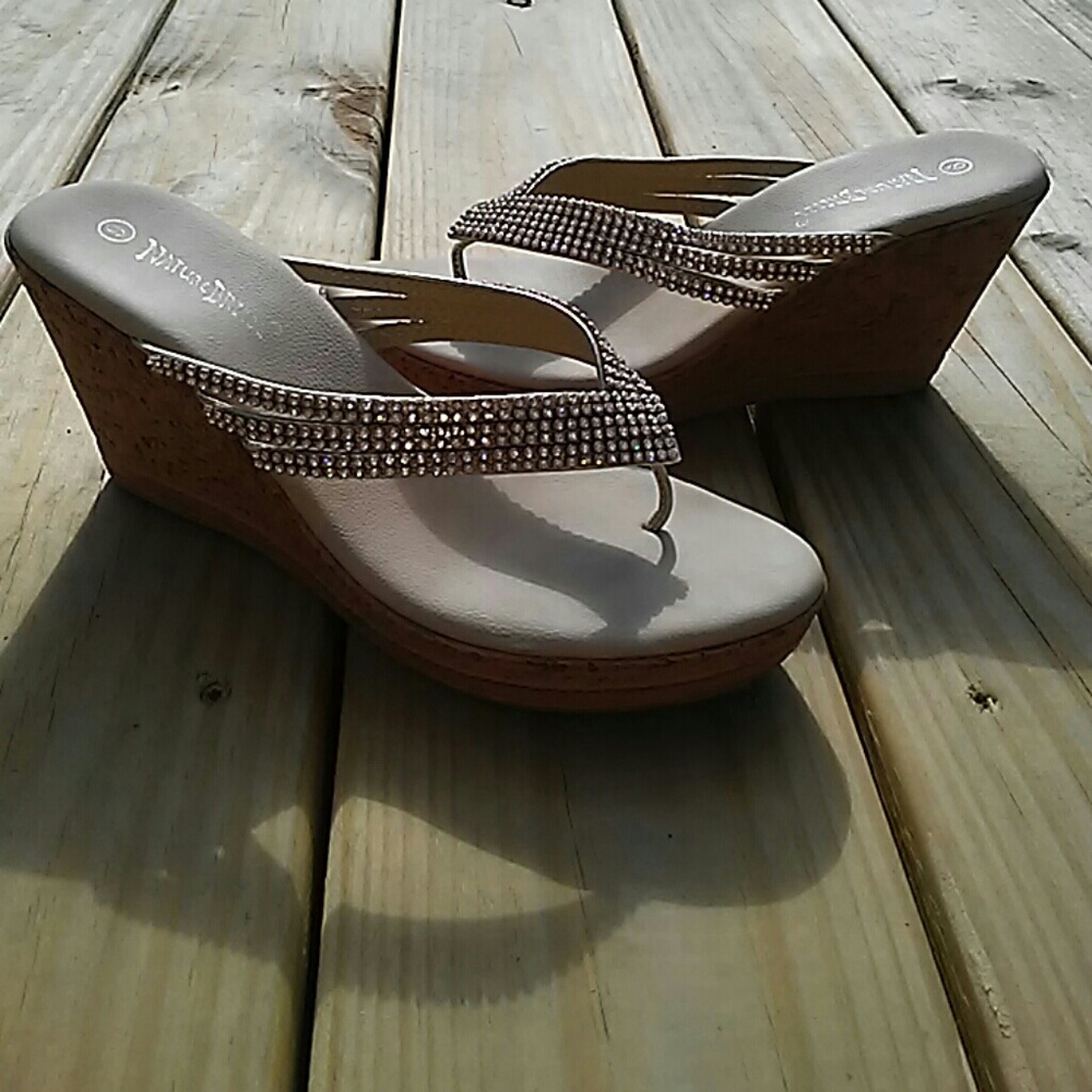Wedge heels